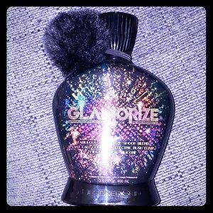 BRAND NEW Designer skin tanning lotion GLAMORIZE